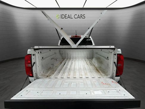 Used 2022 Chevrolet Colorado LT w/ Fleet Safety Package AWD/4WD image 18