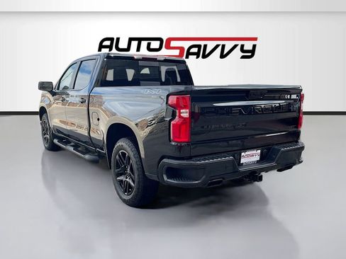 Used 2025 Chevrolet Silverado 1500 RST w/ Dark Appearance Package AWD/4WD image 5