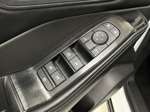 Used 2024 Nissan Rogue SV FWD image 29