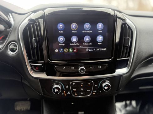 Used 2023 Chevrolet Traverse LT AWD/4WD image 11