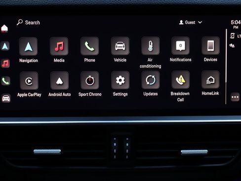 Used 2022 Porsche Cayenne Platinum Edition image 22