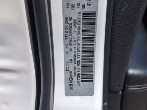 Used 2020 Dodge Durango SXT RWD image 32