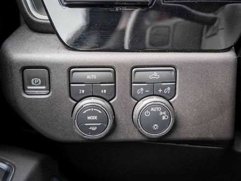 Used 2022 Chevrolet Silverado 1500 LT image 30