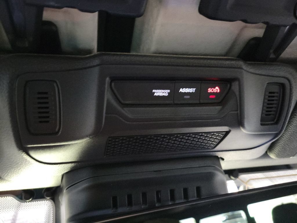 Used 2025 Jeep Gladiator Rubicon AWD/4WD image 21
