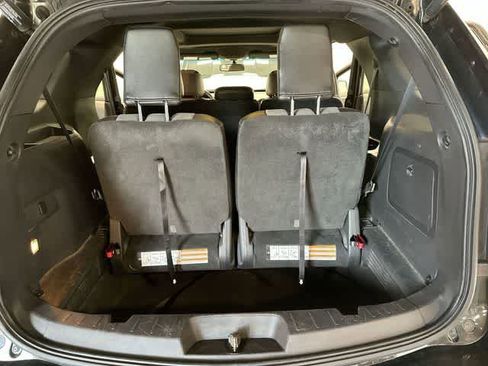 Used 2015 Ford Explorer XLT w/ Equipment Group 202A AWD/4WD image 25
