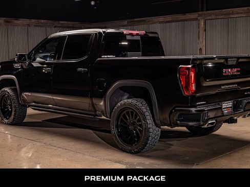 Used 2022 GMC Sierra 1500 AT4 w/ AT4 Premium Package image 6