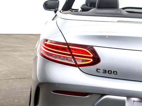 Used 2021 Mercedes-Benz C 300 Cabriolet w/ AMG Line image 17