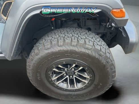 Used 2025 Jeep Wrangler Willys image 27