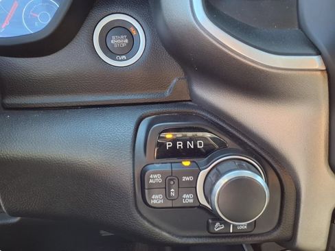 Used 2019 RAM 1500 Big Horn AWD/4WD image 13