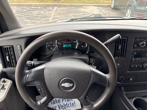 Used 2008 Chevrolet Express 1500 AWD Passenger w/ LT Preferred Equipment Group image 34