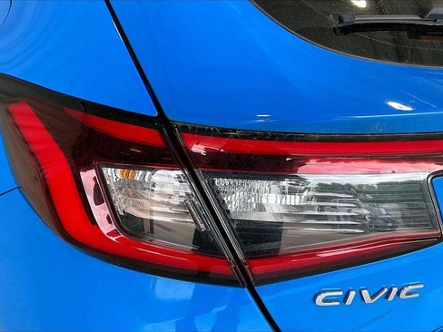 Used 2024 Honda Civic Sport image 13