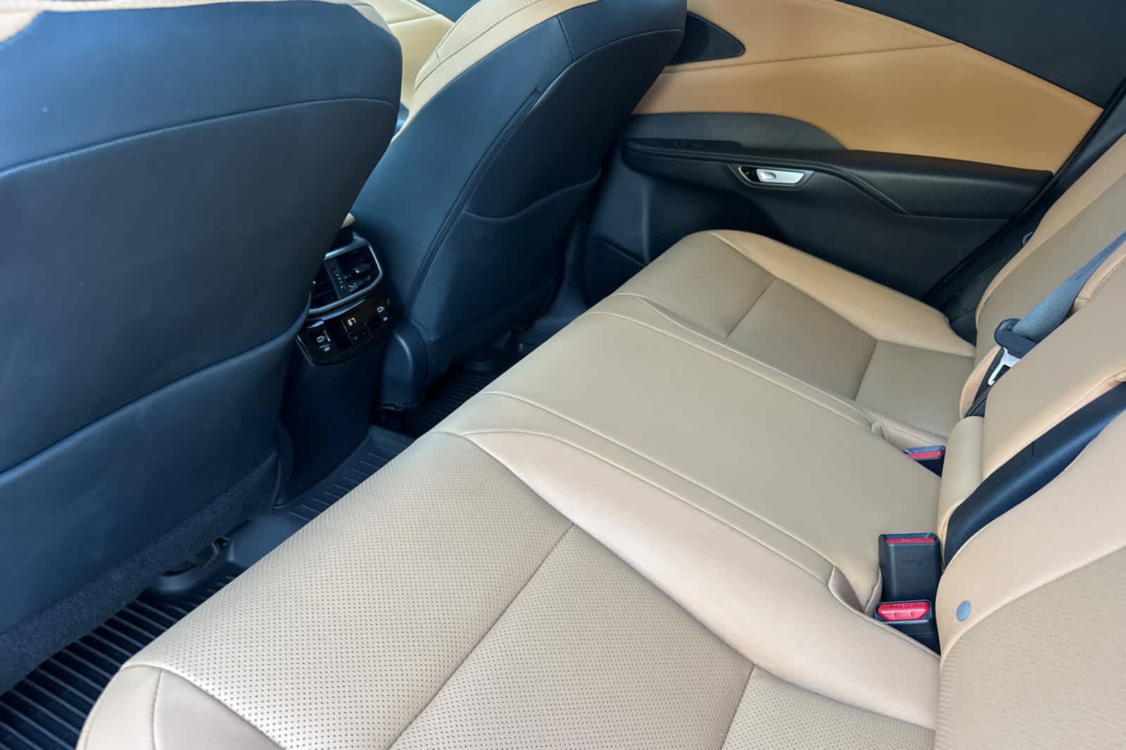 Certified 2026 Lexus RX 350h w/ Convenience Package AWD/4WD image 4