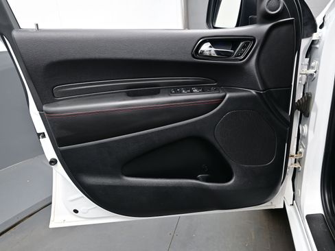 Used 2024 Dodge Durango GT image 9