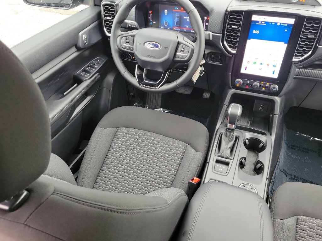 New 2026 Ford Ranger XLT w/ Black Appearance Package AWD/4WD image 10