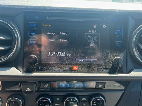 Used 2017 Toyota Tacoma TRD Off-Road AWD/4WD image 24