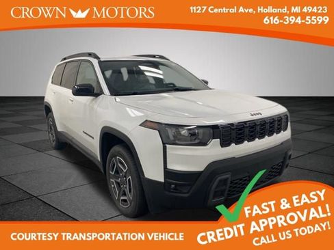 Used 2026 Jeep Cherokee Laredo AWD/4WD image 1