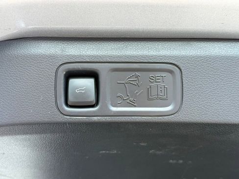 Used 2023 Lincoln Navigator Reserve AWD/4WD image 43