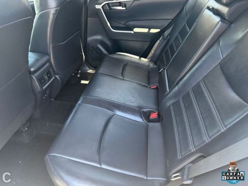 Used 2019 Toyota RAV4 XLE Premium w/ Cold Weather Package AWD/4WD image 15
