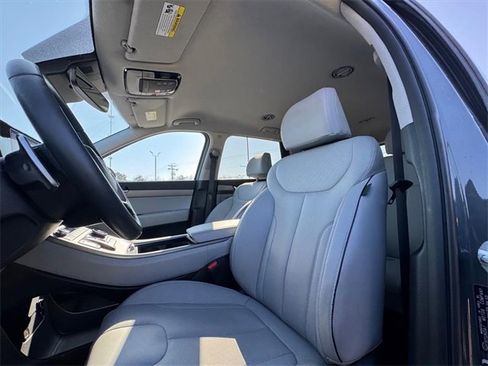 Used 2025 Hyundai Palisade SEL image 17