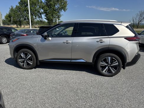 Used 2023 Nissan Rogue Platinum w/ Platinum Premium Package AWD/4WD image 6