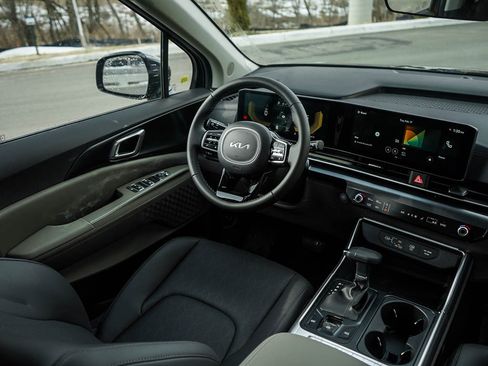 New 2026 Kia Carnival LXS image 15