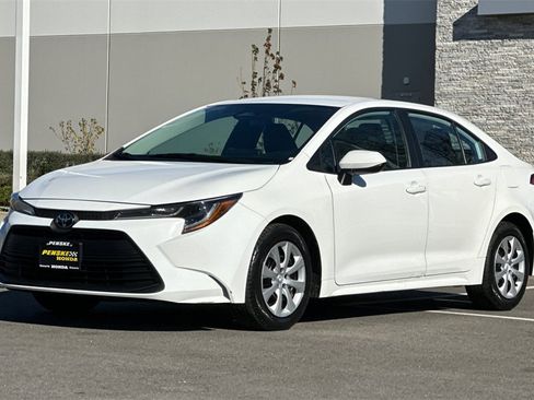 Used 2024 Toyota Corolla LE image 8