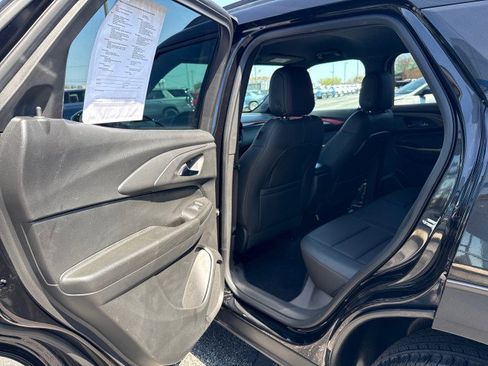 Used 2024 Chevrolet TrailBlazer RS image 23
