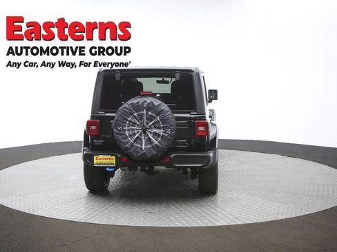 Used 2023 Jeep Wrangler Unlimited Sahara image 37