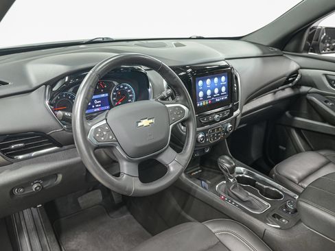 Used 2022 Chevrolet Traverse LT w/ LT Premium Package AWD/4WD image 15