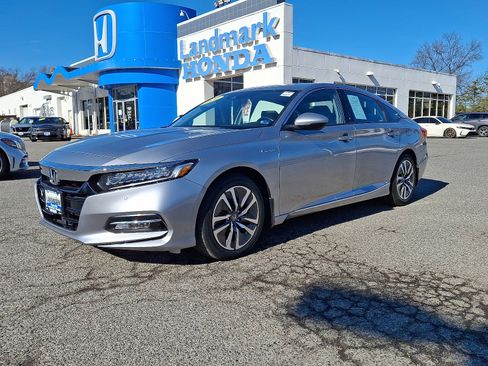 Used 2020 Honda Accord Touring image 1