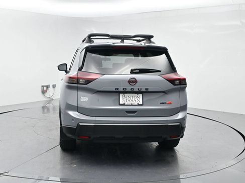 Used 2026 Nissan Rogue SV AWD/4WD image 17