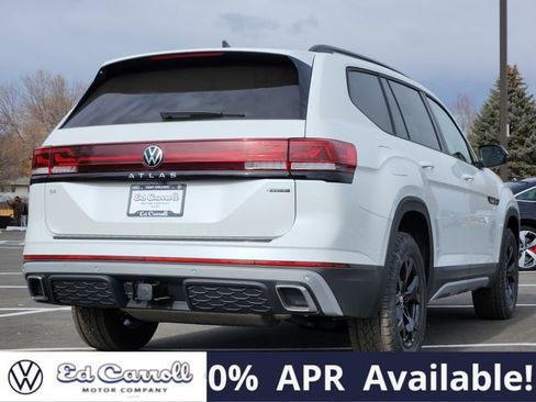 New 2026 Volkswagen Atlas Peak Edition image 7
