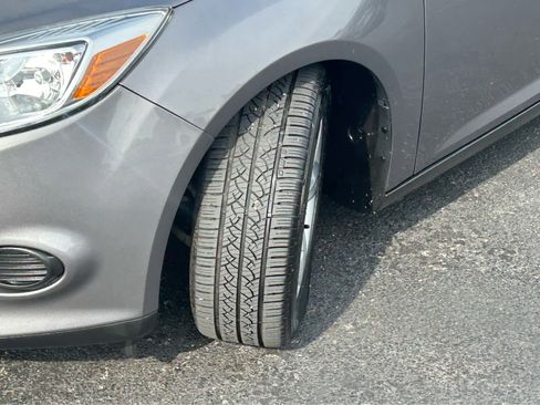 Used 2014 Ford Focus SE image 30