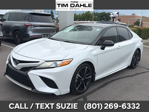 Used 2020 Toyota Camry XSE FWD image 5
