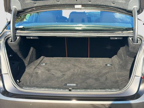 Used 2019 BMW 530e xDrive w/ Convenience Package image 12