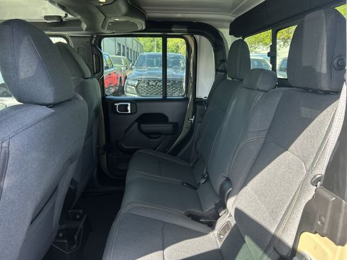 New 2026 Jeep Gladiator Sport image 46