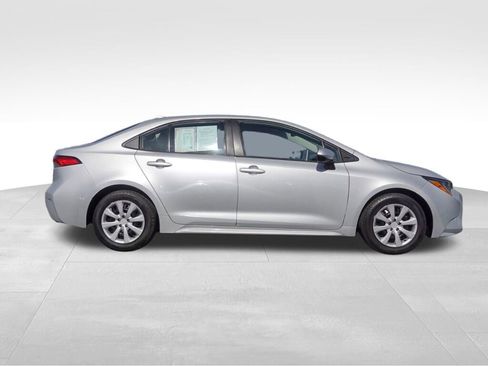 Certified 2020 Toyota Corolla LE image 2