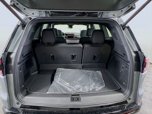 Used 2026 GMC Acadia Denali w/ Super Cruise Package AWD/4WD image 27