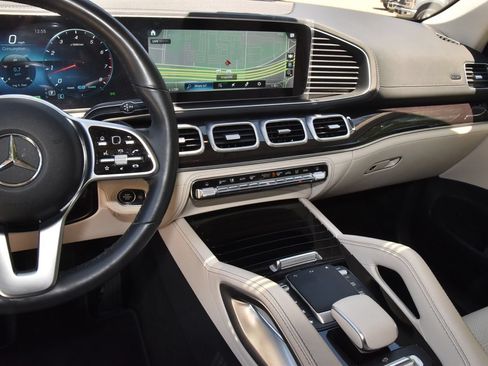 Used 2021 Mercedes-Benz GLS 450 4MATIC image 27