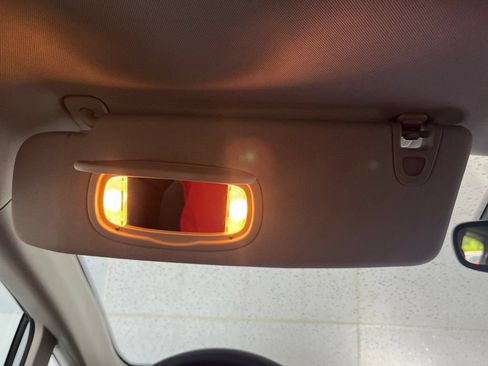 Used 2024 Chrysler Pacifica Touring-L FWD image 74