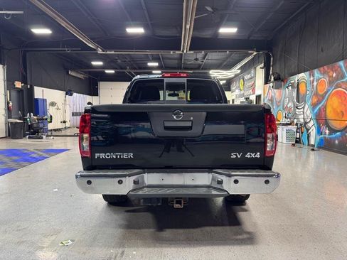 Used 2020 Nissan Frontier SV AWD/4WD image 4