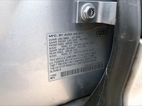 Used 2018 Audi Q7 3.0T Prestige AWD/4WD image 35