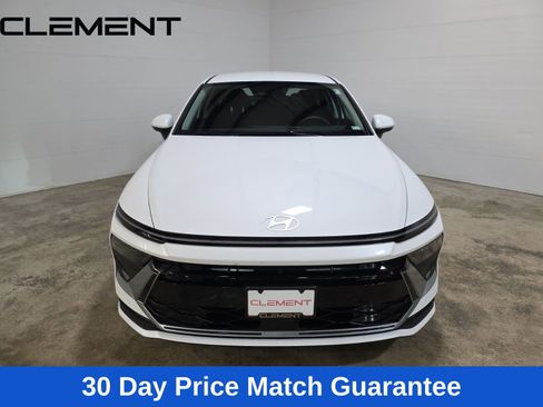 Used 2025 Hyundai Sonata SE image 2
