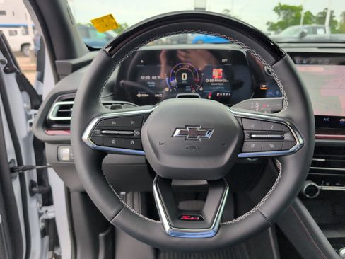 New 2026 Chevrolet Traverse Z71 w/ Enhanced Driving Package AWD/4WD image 24
