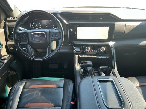 Used 2022 GMC Sierra 1500 AT4 w/ AT4 Preferred Package image 17
