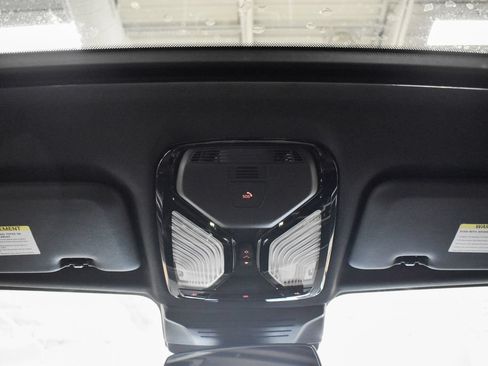 Used 2024 BMW X5 xDrive40i w/ M Sport Package AWD/4WD image 27