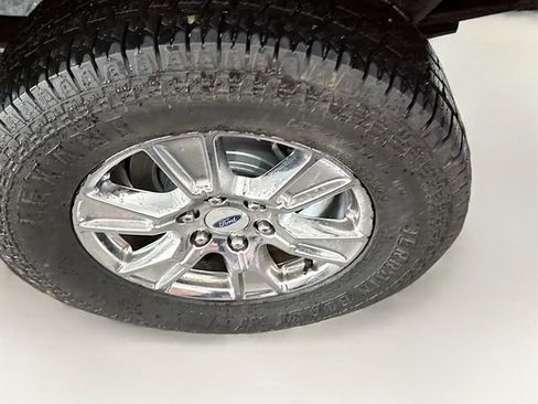 Used 2016 Ford F150 Lariat image 31