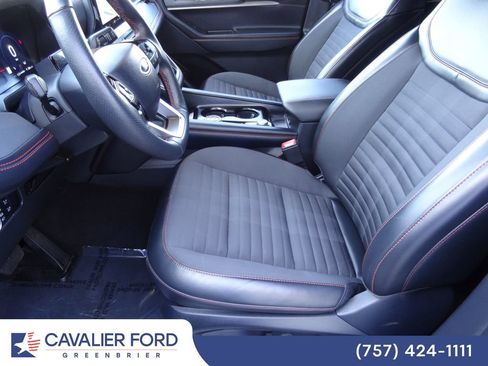Used 2025 Ford Explorer ST-Line AWD/4WD image 6