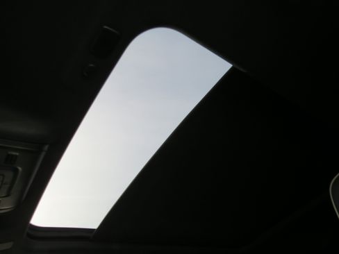 Certified 2024 Chevrolet Tahoe Premier w/ Premium Package 2 image 31