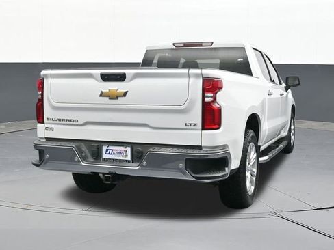 Used 2022 Chevrolet Silverado 1500 LTZ image 12